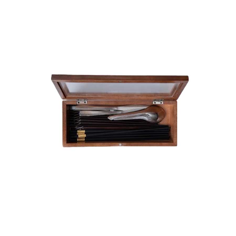 wooden-silverware-holder